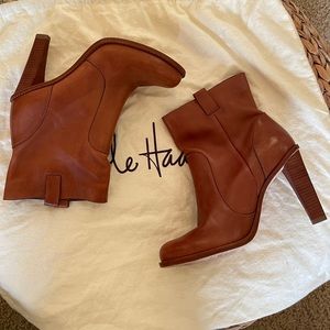 Cole Haan Bootie with Nike Air technology